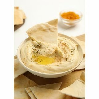 Tapa De Hummus Con Pita