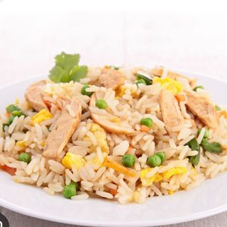 34 Riso saltato con pollo