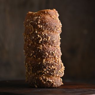 Кюртош у горіху та горіховою пастою