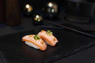 Sesame nigiri (2buc)