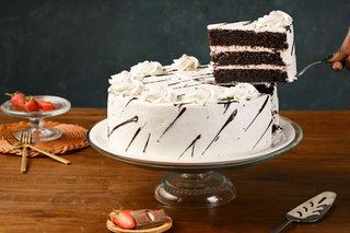 Chocolate Berry Yogurt Cake