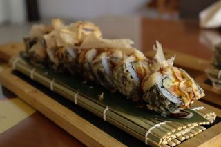 Sakana Tuna Tempura Roll