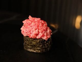 Гункан Магуро (50g)