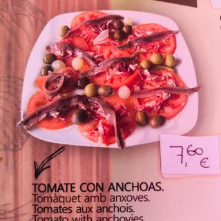 Tomate con anchoas