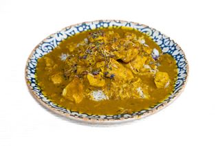 Bocconcini di pollo al curry con riso basmati