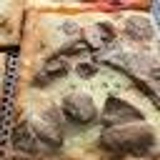 Crostino con mozzarella e porcini al trancio 