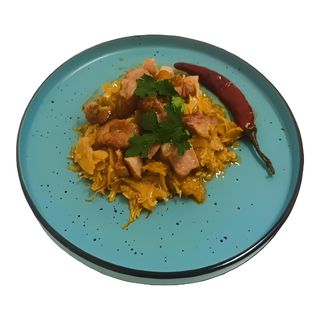 Varza calita cu carnati afumati 200/150 gr