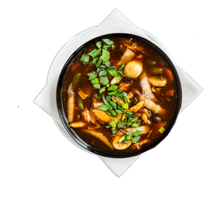 Zupa ostro kwaśna z kurczakiem 