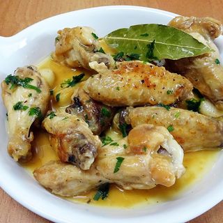 Alitas al ajillo