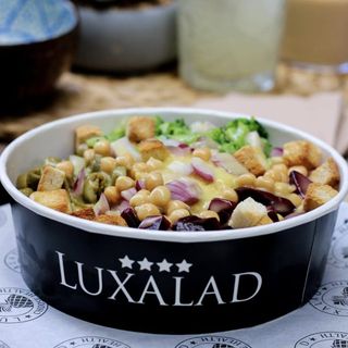 Combo 1 + Refresco o agua + postre