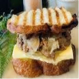 Sándwich de Carne Mechada