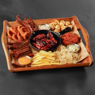 Сет "Для своїх" (900г)