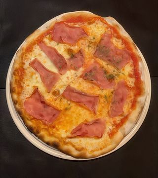 Pizza de prosciutto