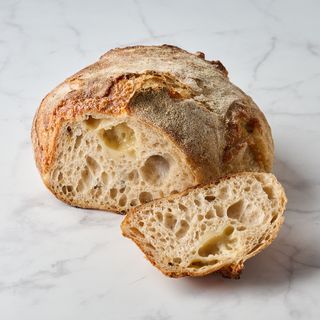 Paine cu supa de ceapa si branza Gruyere