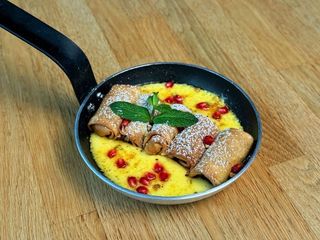 Млинці з сиром та ванільним кремом (330g)