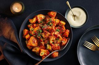 Combo Patatas Bravas + 1 Cerveza Corona