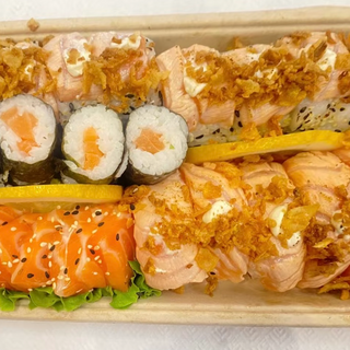  24 - Sushi misto + sashimi (26 peças)