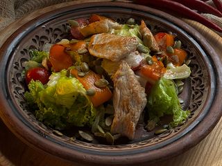 Теплий салат з індичкою (300g)