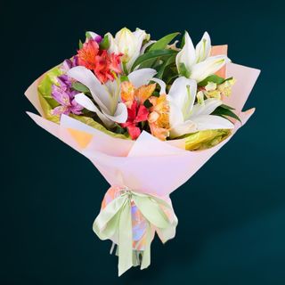 Buchet Crini si Alstroemeria