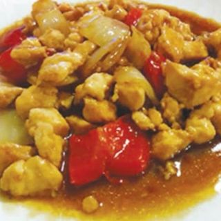 Pollo con salsa piccante cinese