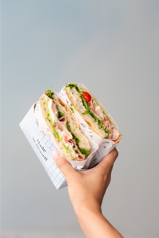 Kanapka Mortadella al Sole