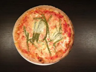 Asparagi e provola