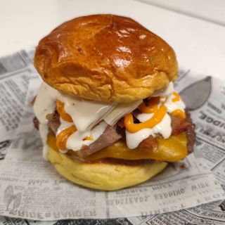 Hamburguesa Feta mas patatas