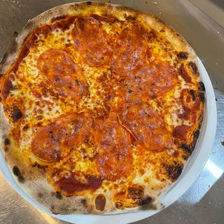 Pizza Calabrese