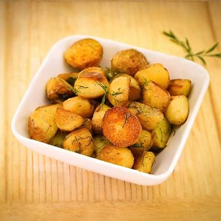 Домашни сотирани картофки (300г)