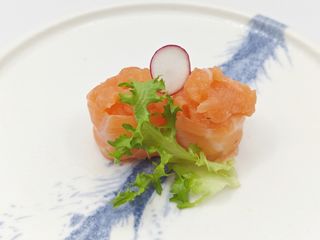 142 Gunkan salmone out