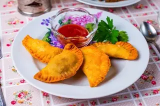 Мини-чебуреки с говядиной 4 шт.