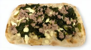 Pinsa romana salsiccia e friarielli