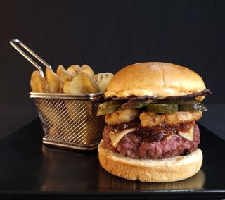 Burger De La Casa + Patatas