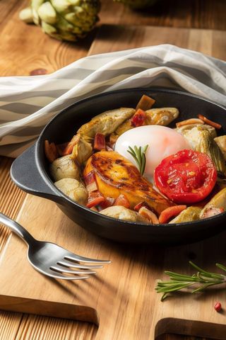 Cazoleta De Alcachofas Y Foie De Pato