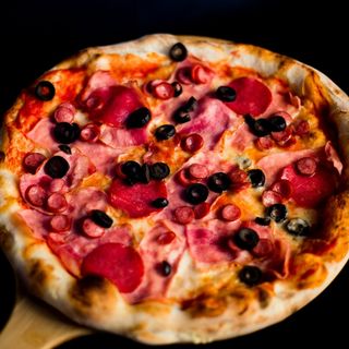 Pizza Quattro Carni Ø 32cm