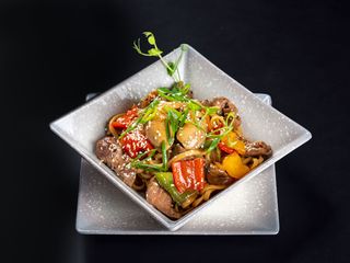 Paste japoneze cu vită