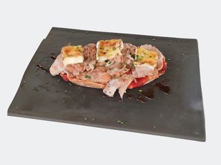 Tosta de solomillo y brie