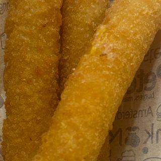 Cheddar stick + masterchips