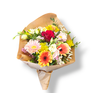 Bouquet di fiori misti con rosa rossa