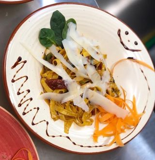 Класическа паста със сушени домати (400г)