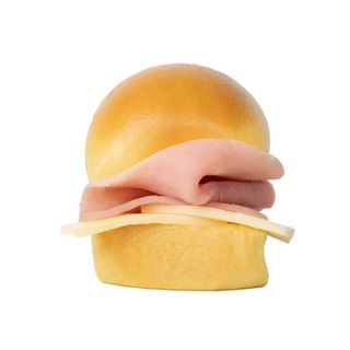 96. Jamón cocido, queso madurado y mantequilla