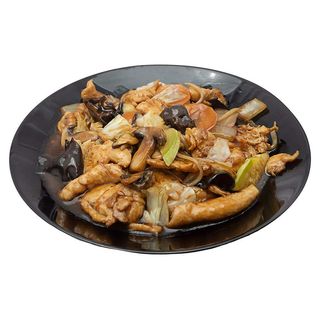 949. Пиле със зеленчуци 450г
