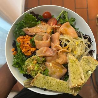 Salada de Salmão