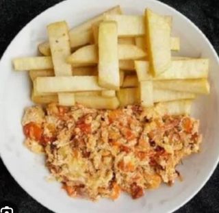 Fried yam & egg sauce with veg