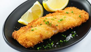 Crap tavalit prin malai auriu