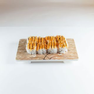 Uramaki de Salmón Picante (8 pzas.)