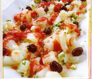 Esqueixada de bacalao