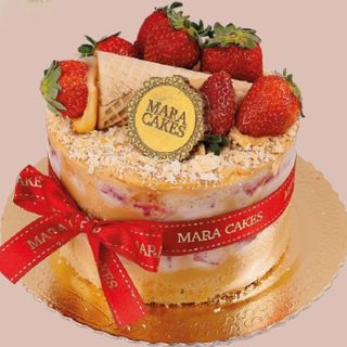 Bolo Mil Folhas Morango