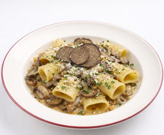 Paccheri s gljivama i tartufima