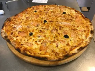 Pizza Salmón - Pequeña